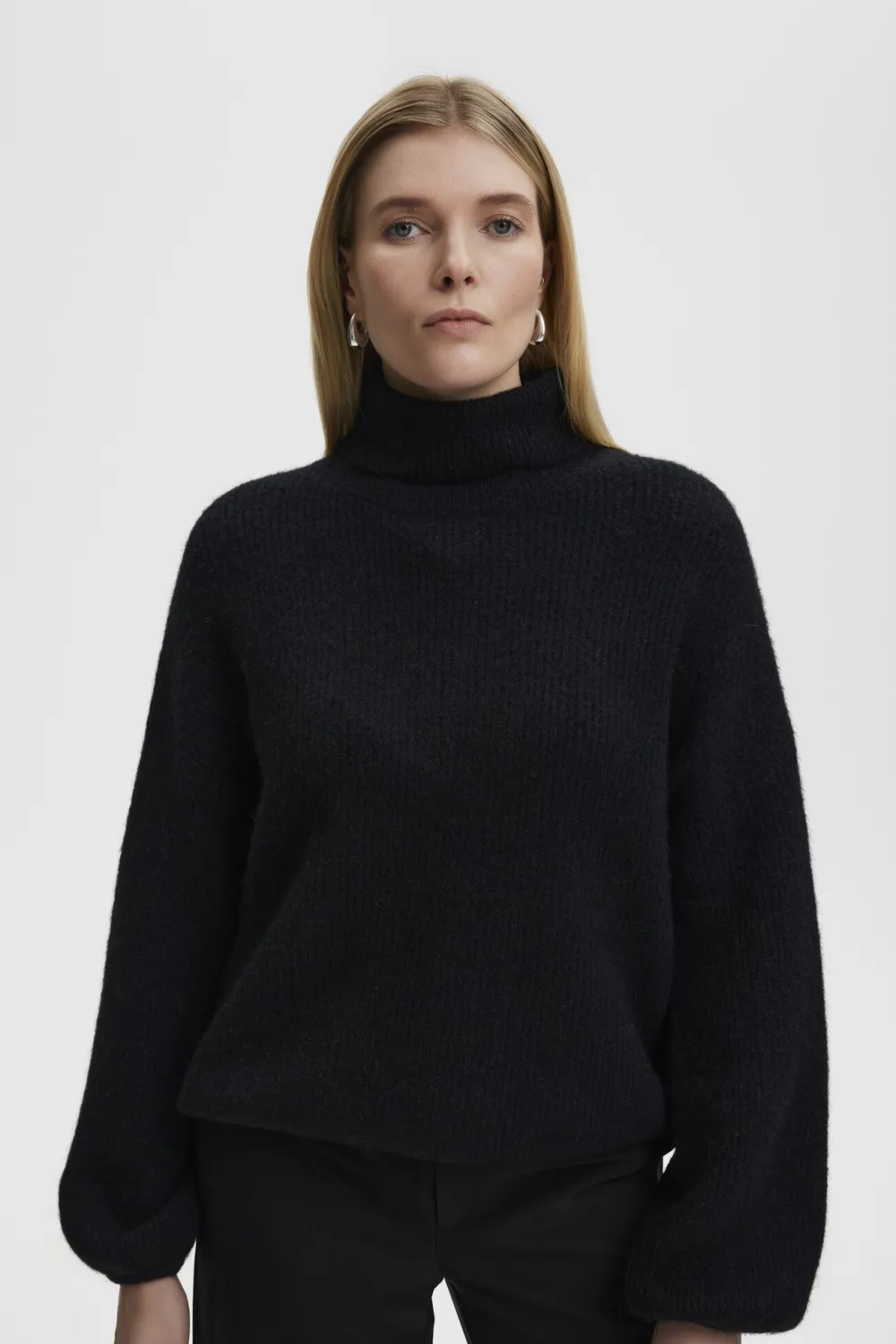Gestuz Alpha rollneck black