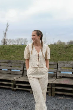 The New Society Atenea blouse macadamia S25WBL1C5