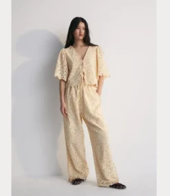 The New Society Atenea blouse macadamia S25WBL1C5